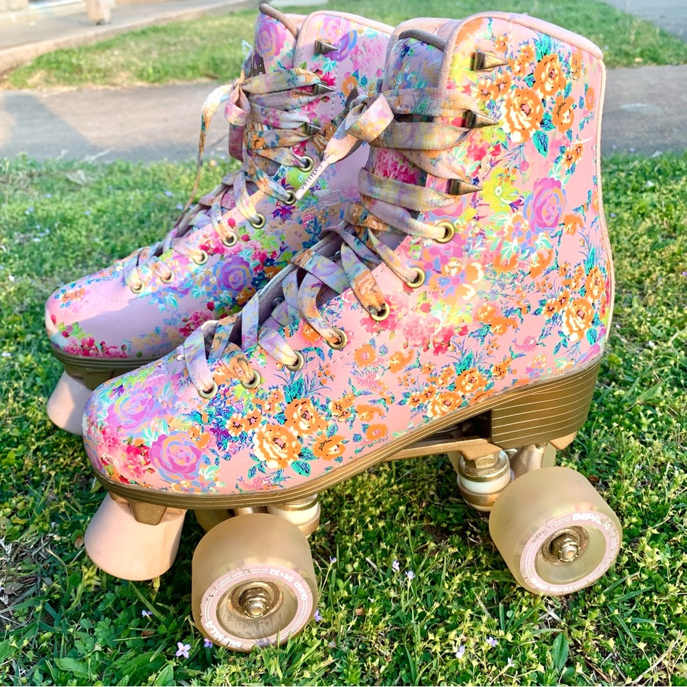 LE Cynthia Rowley Impala Roller Skates